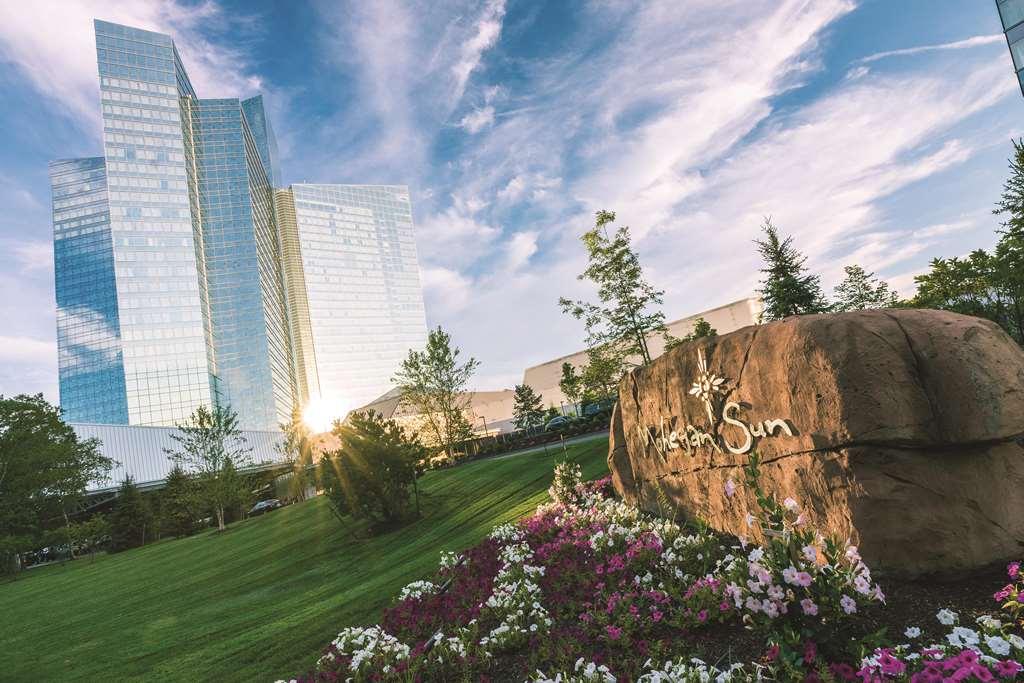 Mohegan Sun Hotel Uncasville Exterior foto